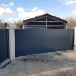 Aménagement Extérieur - Portail & Dessus de Mur en Aluminium